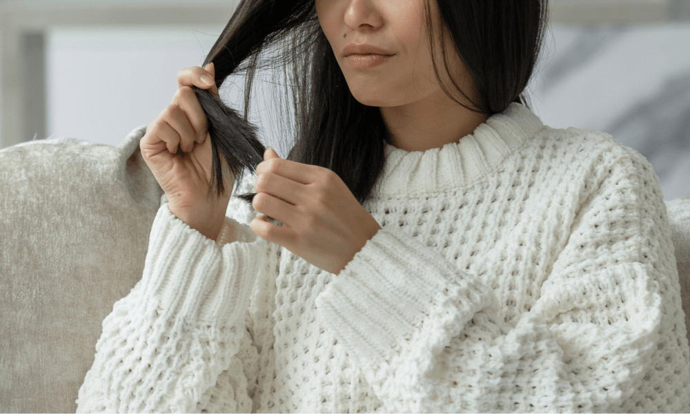 Kruche włosy: zrozumienie, zapobieganie i naprawa