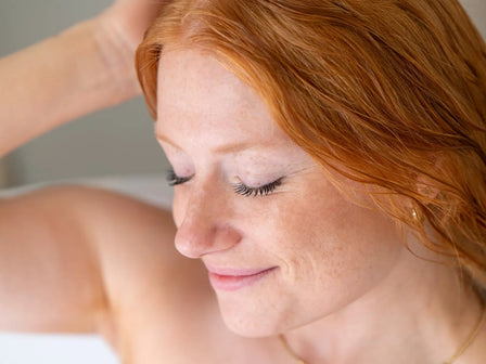 Capelli sani e luminosi con olio di ricino
