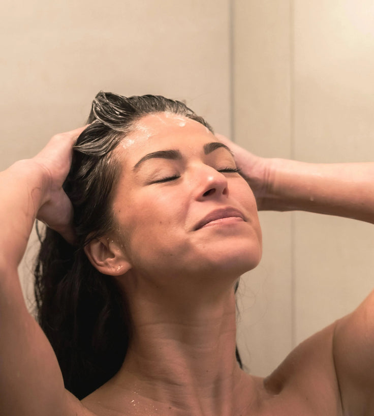 Neofollics exfoliating shampoo - Hairgivers